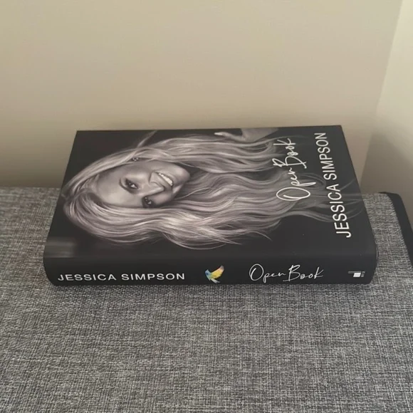 Jessica Simpson Open Book - Picture 2 of 4
